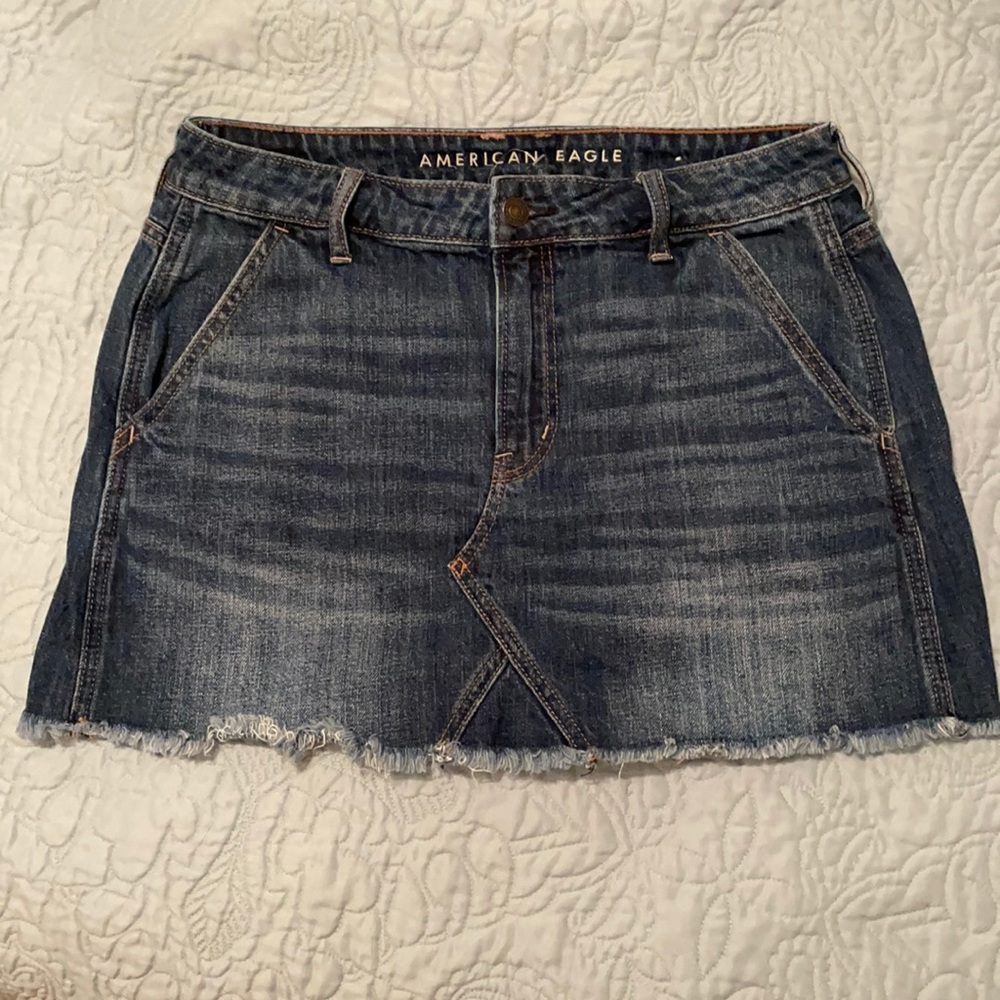 American Eagle, size 10, dark wash mini skirt